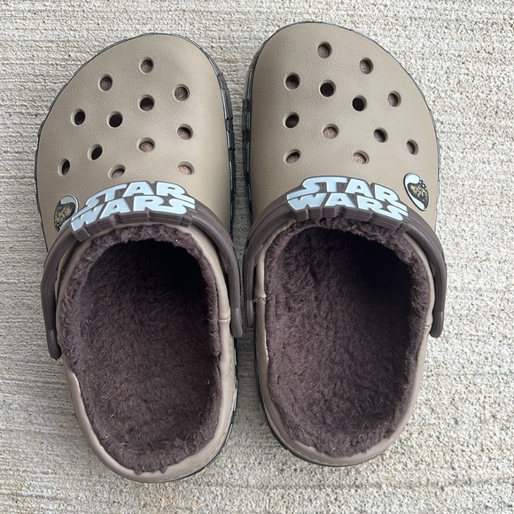 Star Wars Chewbacca Crocs Kids Youth Size J 1 - Picture 12 of 13